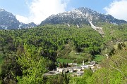 20 Salendo a Costa e alla Pigolotta vista su Valtorta e Corna Grande